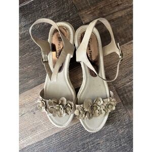 Baretraps Women Beige Canvas Floral Espadrille Wedge Sandals Ankle Strap Boho